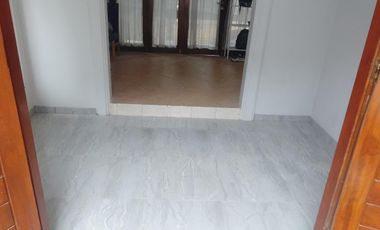 TURUN HARGA! JUAL SEWA RUMAH STRATEGIS DENGAN LINGKUNGAN NYAMAN ASRI DAN AMAN DI CIGADUNG BANDUNG