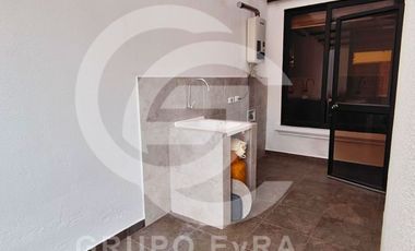 Casa de Una Planta en Arriendo con Cocina Equipada - Mirasierra