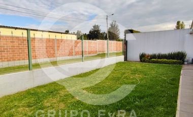 Casa de Una Planta en Arriendo con Cocina Equipada - Mirasierra