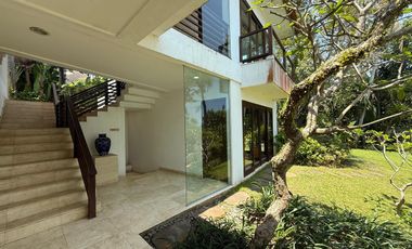 Dijual villa los pantai Kelatin tabanan