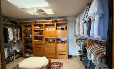 VENDO EN CUERNAVACA ESTUPENDA RESIDENCIA EN EL CLUB DE GOLF SANTA FE, 6 RECAMARAS, ALBERCA CLIMATIZADA, AMPLIO JARDIN  Y SEGURIDAD TOTAL.