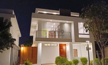 ALQUILER DE CASA EN CONDOMINIO MIRAFLORES COUNTRY CLUB, CASTILLA