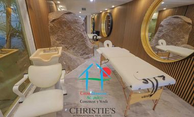 Casa con alberca con cascada, mesa de teppanyaki, palapa y vistas panorámicas al mar