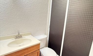 Renta casa a unos pasos de boulevard garcía de león y plaza las Américas 2 recamaras