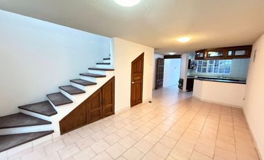 Renta casa a unos pasos de boulevard garcía de león y plaza las Américas 2 recamaras