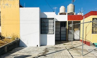 CASA EN VENTA CON POSIBILIDAD DE CRECIMIENTO EN METRÓPOLIS TARIMBARO (MORELIA) $609,000