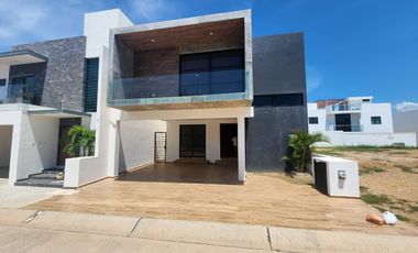 CASA EN VENTA A METROS DE PLAYAS DE CERRITOS  ALTABRISA RESIDENCIAL