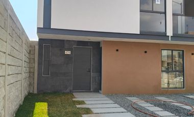 Casa en venta Residencial Real Castillejo, en esquina y cerca de áreas verdes