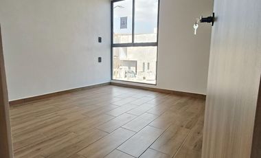 Casa en venta Residencial Real Castillejo, en esquina y cerca de áreas verdes