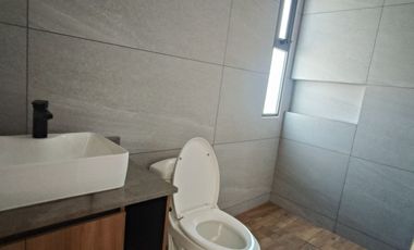 Casa en venta Residencial Real Castillejo, en esquina y cerca de áreas verdes