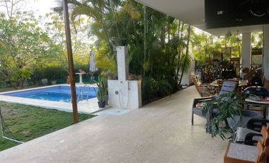 Hermoso Apartamento con Piscina y Jardin