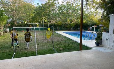 Hermoso Apartamento con Piscina y Jardin