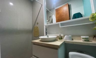 Hermoso Apartamento con Piscina y Jardin