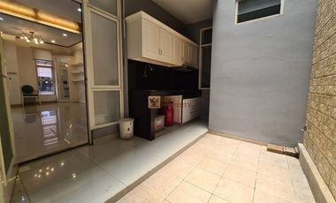 Rumah Keluarga Premium Puri Mansion Cluster Hawaii, Akses PIK & Bandara