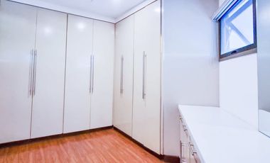 744 sqm 4BR Corner House and Lot for Sale in Dasmariñas Village