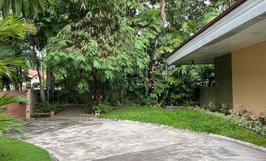 1350 sqm 4BR House & Lot in Dasmariñas Village