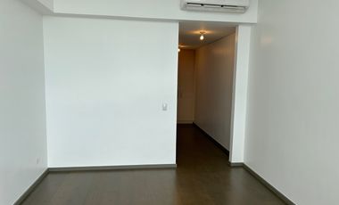 PENTHOUSE UNIT FOR LEASE IN CAPITOL COMMONS