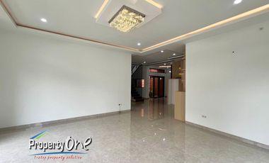 Dijual Rumah Posisi Hook di Kencana Loka BSD