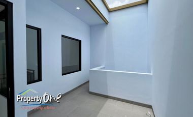 Dijual Rumah Posisi Hook di Kencana Loka BSD