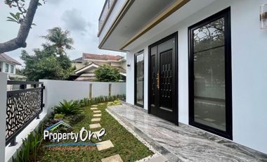 Dijual Rumah Posisi Hook di Kencana Loka BSD