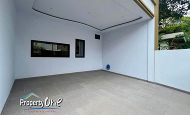 Dijual Rumah Posisi Hook di Kencana Loka BSD