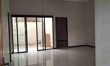 Bismillah 
Jual rumah baru Tipe 70/100 donohudan, dekat bandara adi soemarmo, boyolali