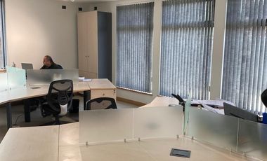 Moderna Y Amplia Oficina A Pasos Del Centro De Puerto Varas