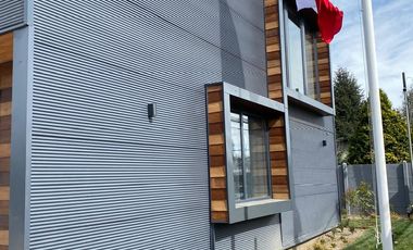 Moderna Y Amplia Oficina A Pasos Del Centro De Puerto Varas