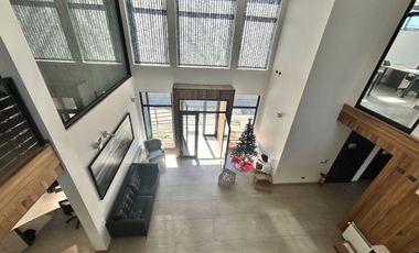 Moderna Y Amplia Oficina A Pasos Del Centro De Puerto Varas