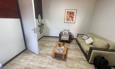 Arriendo Amplia casa uso comercial metro Einstein Recoleta
