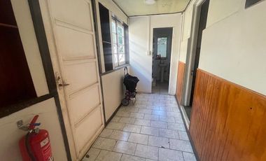 Arriendo Amplia casa uso comercial metro Einstein Recoleta