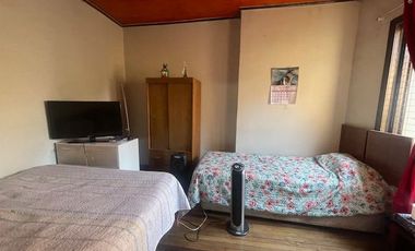 Arriendo Amplia casa uso comercial metro Einstein Recoleta