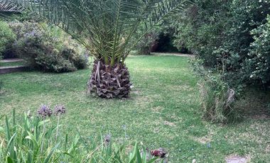 Se arrienda casa estilo canadiense en El Paico, El Monte. Ubicada en avenida principal, con excelente conectividad, a metros de Autopista del Sol y Ca