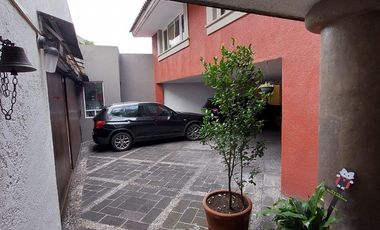 RENTA/VENTA CASA EN BOSQUES DE LAS LOMAS