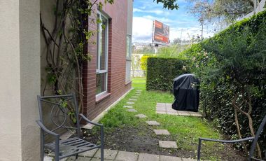 Cumbaya DEPARTAMENTO  Miravalle 4  con jardin de venta 3 dormitorios