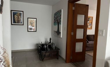 Cumbaya DEPARTAMENTO  Miravalle 4  con jardin de venta 3 dormitorios