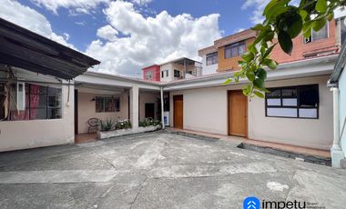 En venta propiedad en el centro de Loja sector la Pileta a pocos pasos del Parque central