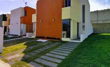 CASA EN VENTA EN FRACC. VALLE DE LUZ 2