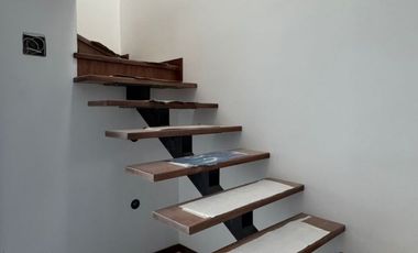 Casa en Venta a Crédito VIP, Cuenca Ricaurte