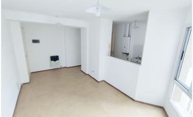 ALQUILA: Departamento 1 Dormitorio / B° General Paz – Lima 800