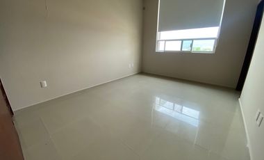 CASA EN RENTA EN LOMAS DE GRAN JARDIN 3 RECAMARAS CON BAÑO CADA UNA , DOBLE TERRAZA Y GRAN JARDIN