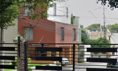 ¡CASA EN VENTA, BONITA Y ECONOMICA CASA PARA INVERTIR EN TU PATRIMONIO! - Obsidiana Sur 111, Parques Zapopan, 45138 Zapopan, Jal.