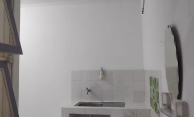 Murah !! Disewakan Rumah Cipinang Muara Jalan 2 Mobil Kosongan