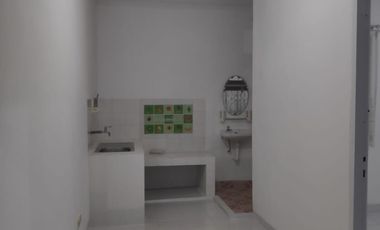 Murah !! Disewakan Rumah Cipinang Muara Jalan 2 Mobil Kosongan