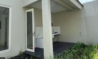 Rumah 2 lantai mewah disewakan di Citraland