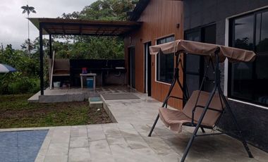 VENDO CASA AMOBLADA CON PISCINA EN URB. OASIS, PEDRO VICENTE MALDONADO, ECUADOR