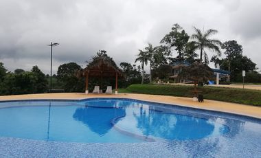 VENDO CASA AMOBLADA CON PISCINA EN URB. OASIS, PEDRO VICENTE MALDONADO, ECUADOR