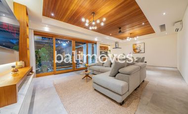 Brand New Gorgeous Three Bedroom Villa In Beachside Sanur