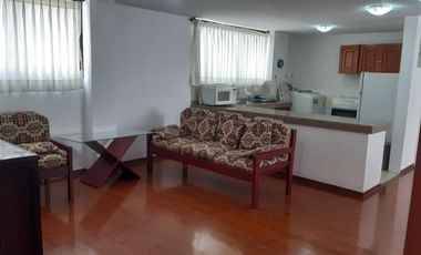 ARRIENDO DEPARTAMENTO DÚPLEX AMOBLADO, 2 DORMITORIOS, BALCÓN, URB. EL CONDADO