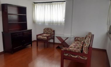 ARRIENDO DEPARTAMENTO DÚPLEX AMOBLADO, 2 DORMITORIOS, BALCÓN, URB. EL CONDADO